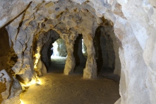 Quinta Caverns
